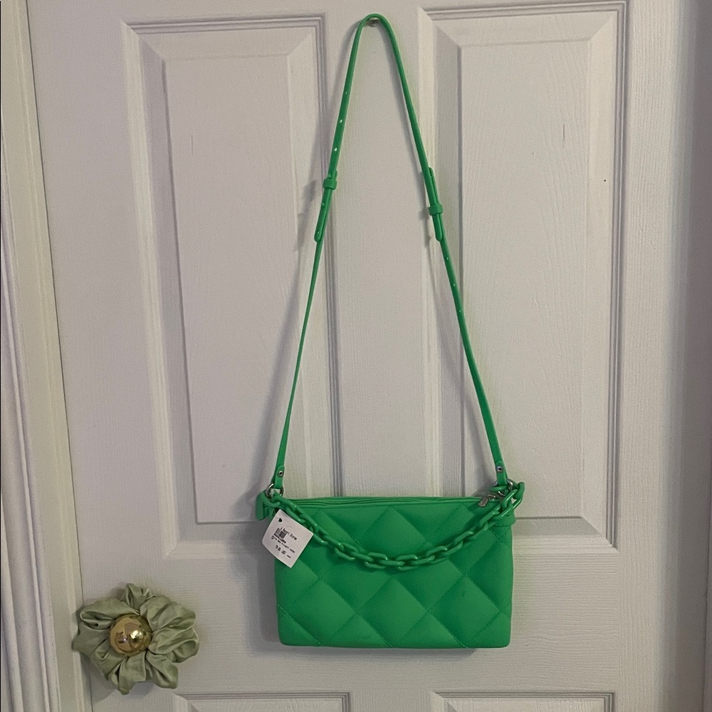 💚 PETITE JOLIE💚 Green Quilted Shoulder BAC - Picture 2 of 10